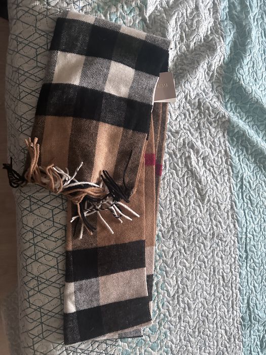 Мъжки зимен шал Burberry