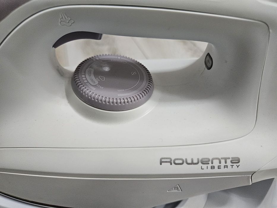 Statie de calcat Rowenta