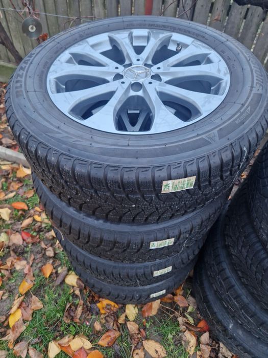 Cauciucuri cu jante Mercedes R18 M+S