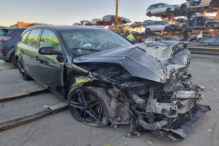 Alternator Electromotor  motoras macara geam fata spate stanga dreapta Audi A4 B8 motor 2.0tdi CAGA  dezmembrez