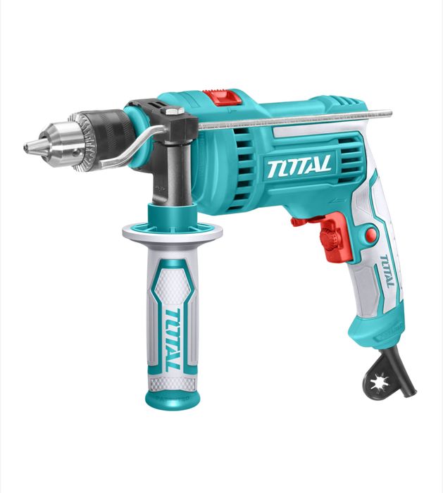 Masina de gaurit cu impact Total, 810W, 0-2800rpm cu functia de ciocan