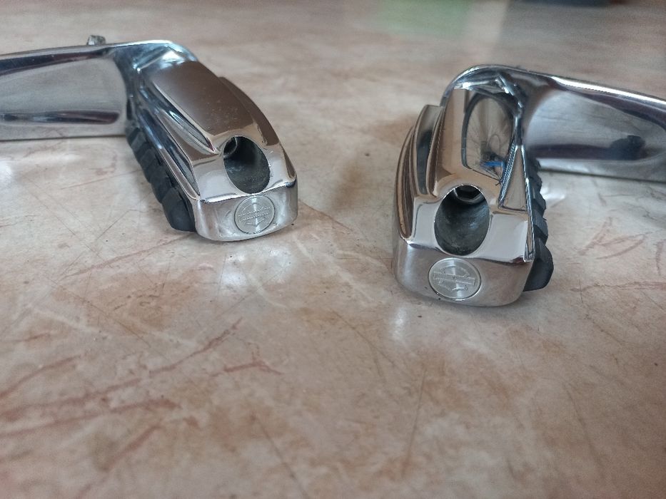 Harley Davidson Sportster Степенки Предни