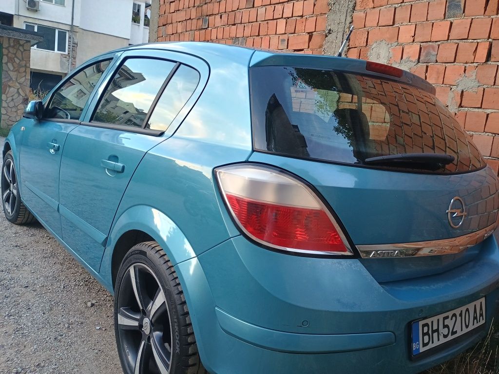 Opel Astra H 1.6 газ бензин