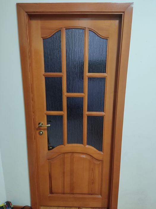 Продам межкомнатные двери