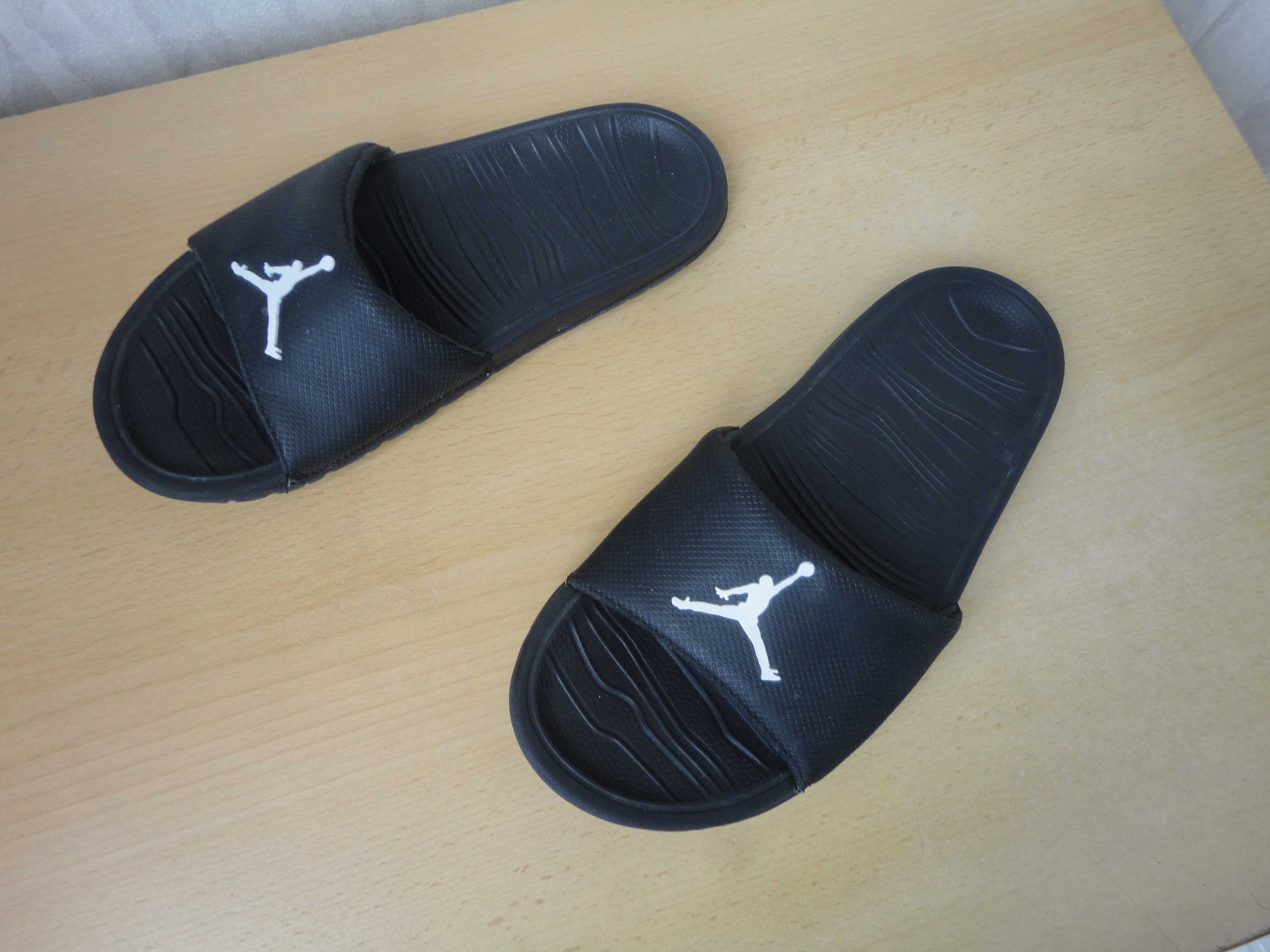 N37,5-38 Jordan/оригинални чехли
