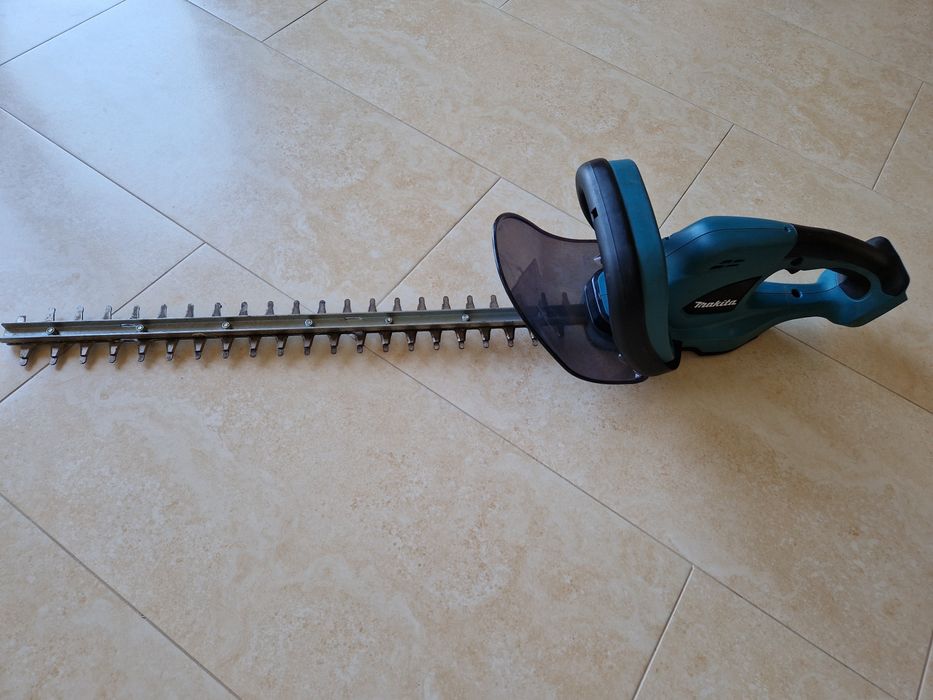 Makita DUH 523 - foarfeca gard viu