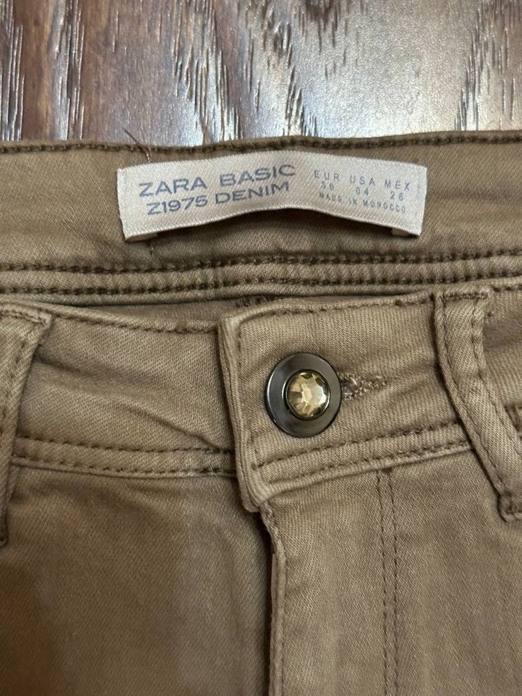 Джинсы Zara. Размер US 36, примерно на 8-10 лет