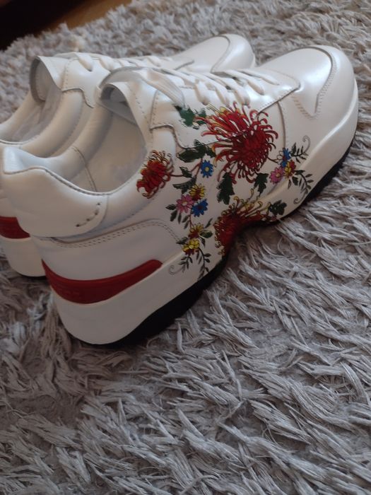 Оригинални ,Нови ,дамски маратонки Dsquared2 40/41 размер