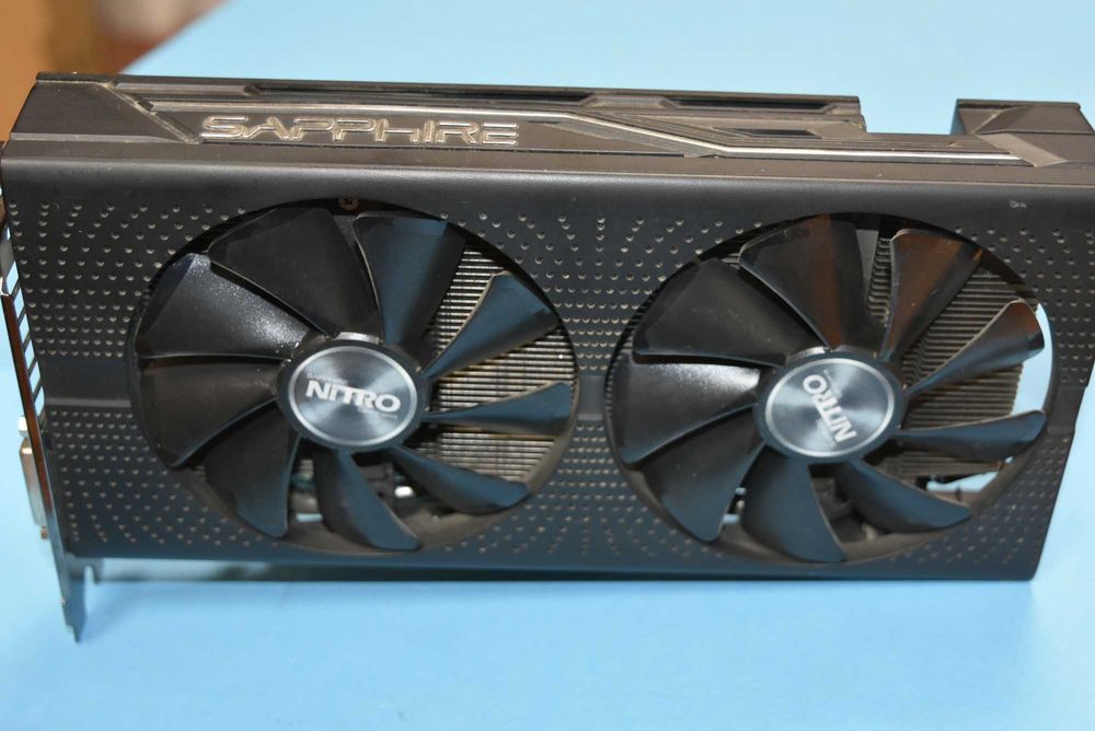 Видео карта Sapphire Nitro Radeon RX470 8GB GDDR5 - неработеща перка