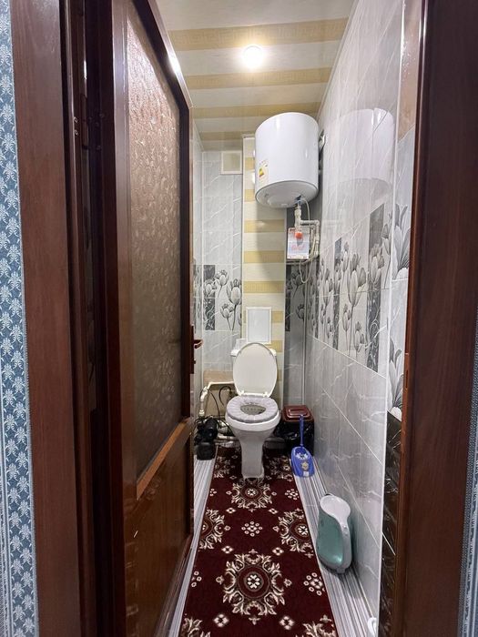 Monika tomonda 2 xonali uy sotiladi