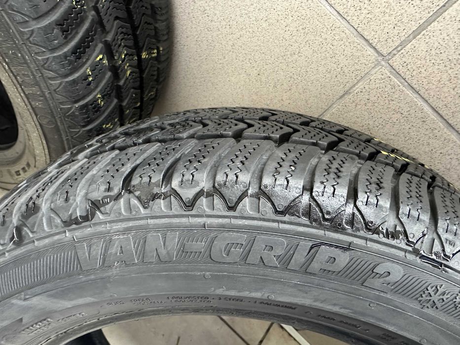 Зимни бусови гуми SEMPERIT VAN GRID 2, 195/60/16C, 7mm грайфер !