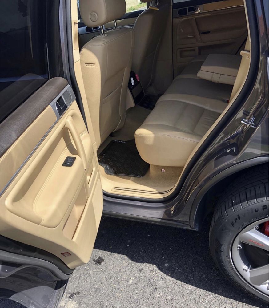 Volkswagen Touareg 3.0 tdi V6