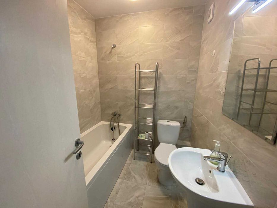 Apartament studio de închiriat