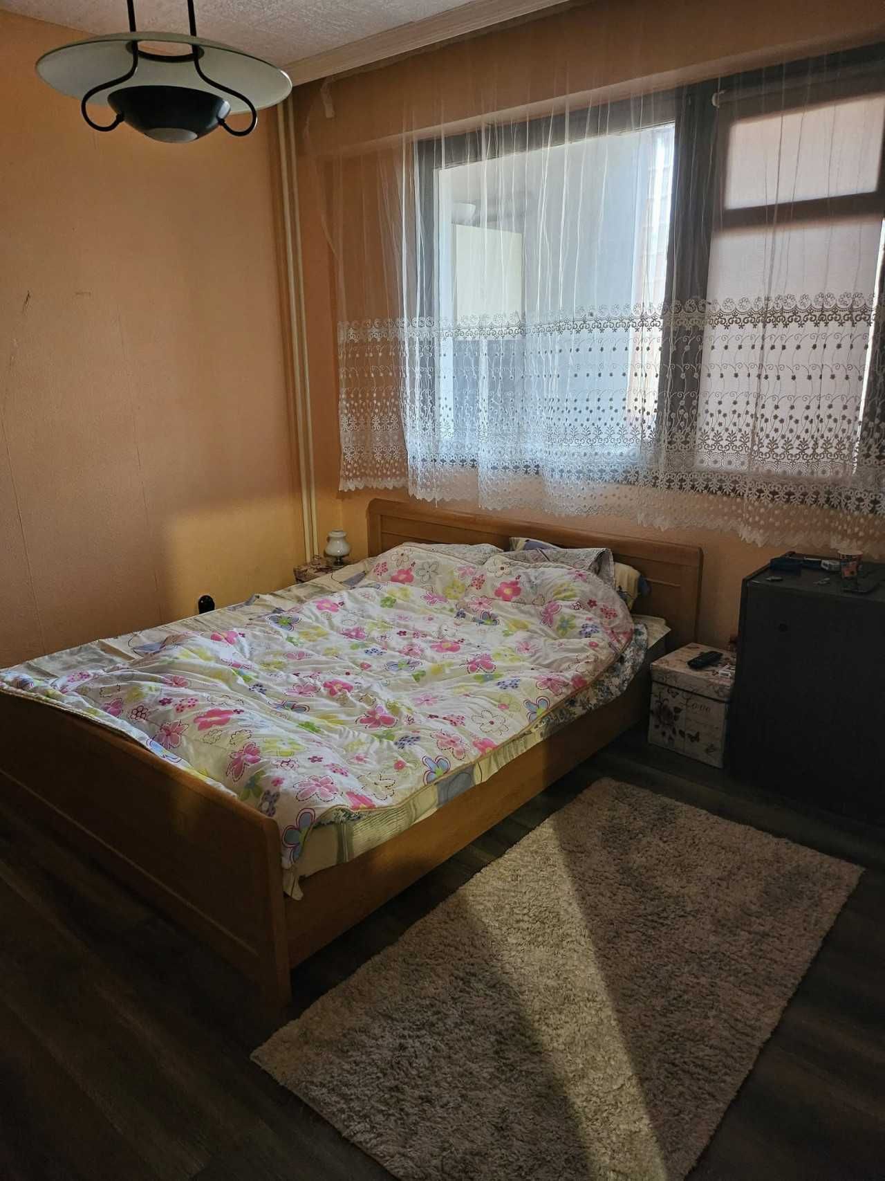 Двустаен апартамент в кв Кючук Париж