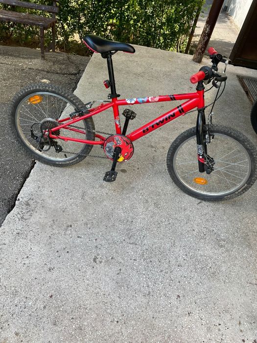 Vând bicicletă copii