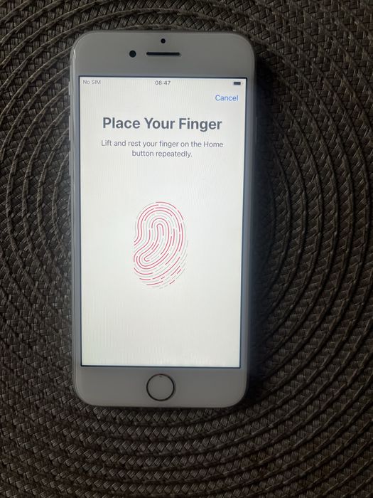 iPhone 7; 128 GB; 88% батерия
