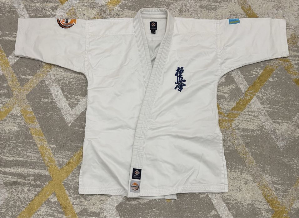 Кимоно для спорта каратэ