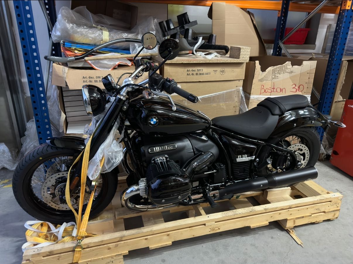 Спешно! BMW R18 Bobber