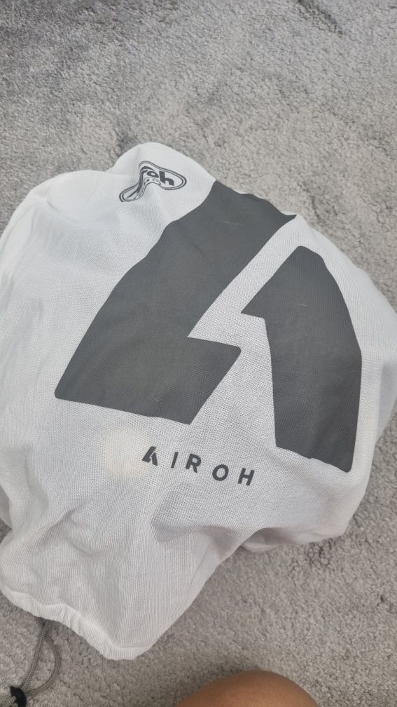 Каска за мотор AIROH