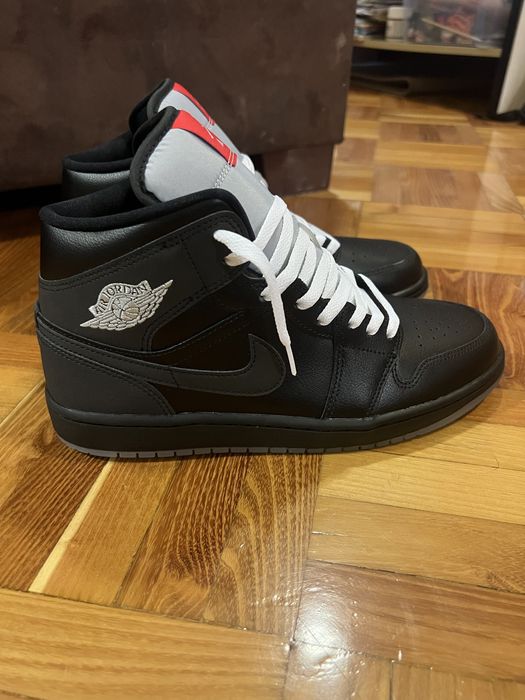 Air Jordan 1 Mid SE "Black Metallic Reimagined" noi 10/10