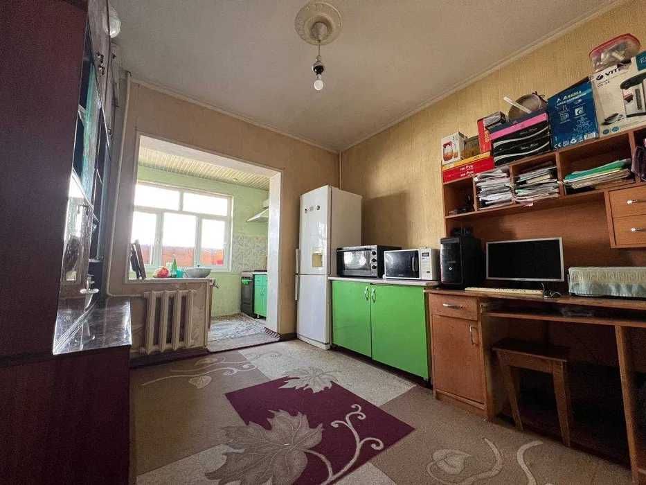 Продается 4х комнатная квартира,Район Сергели 8а