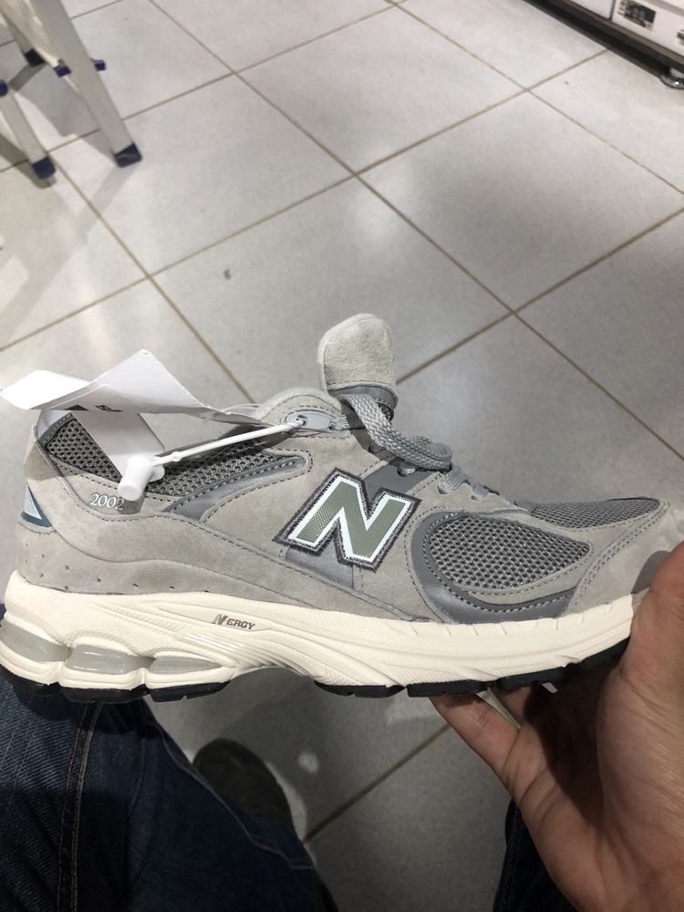 Продам кроссовки new balance