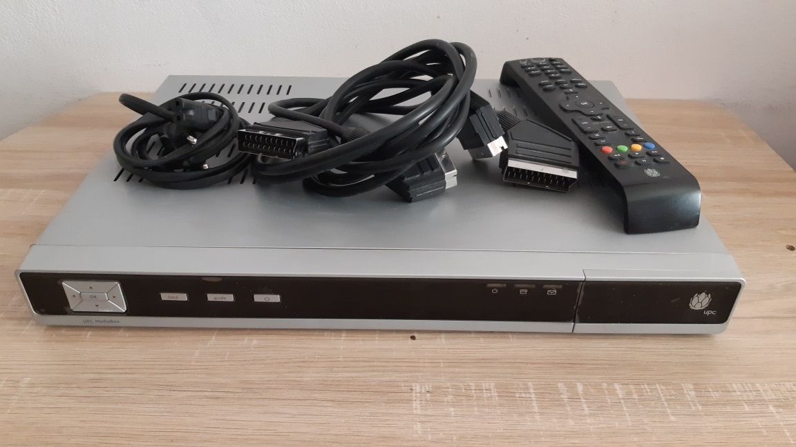 Home cinema LG ( VHS-Dvd), Philips, E-Boda, Box UPC