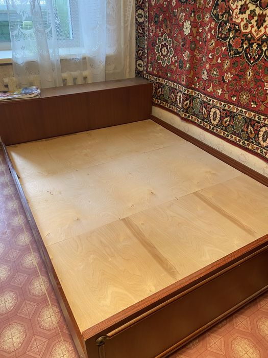 Спальный гарнитур,