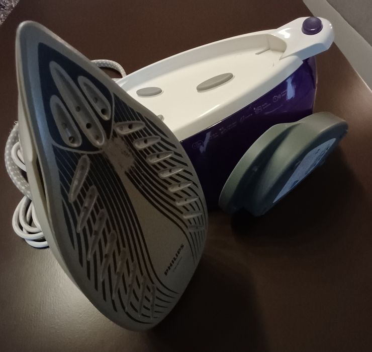 Statie calcat Philips Fast Care Compact