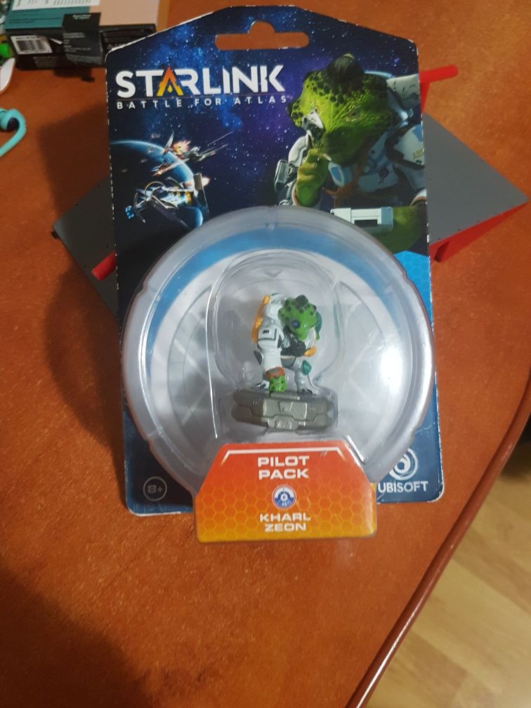 Figurina Starlink Pilot Pack