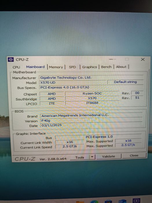 Дъно процесор водно охлаждане 360мм и рам x570 ryzen 5 3500x 8gb ram