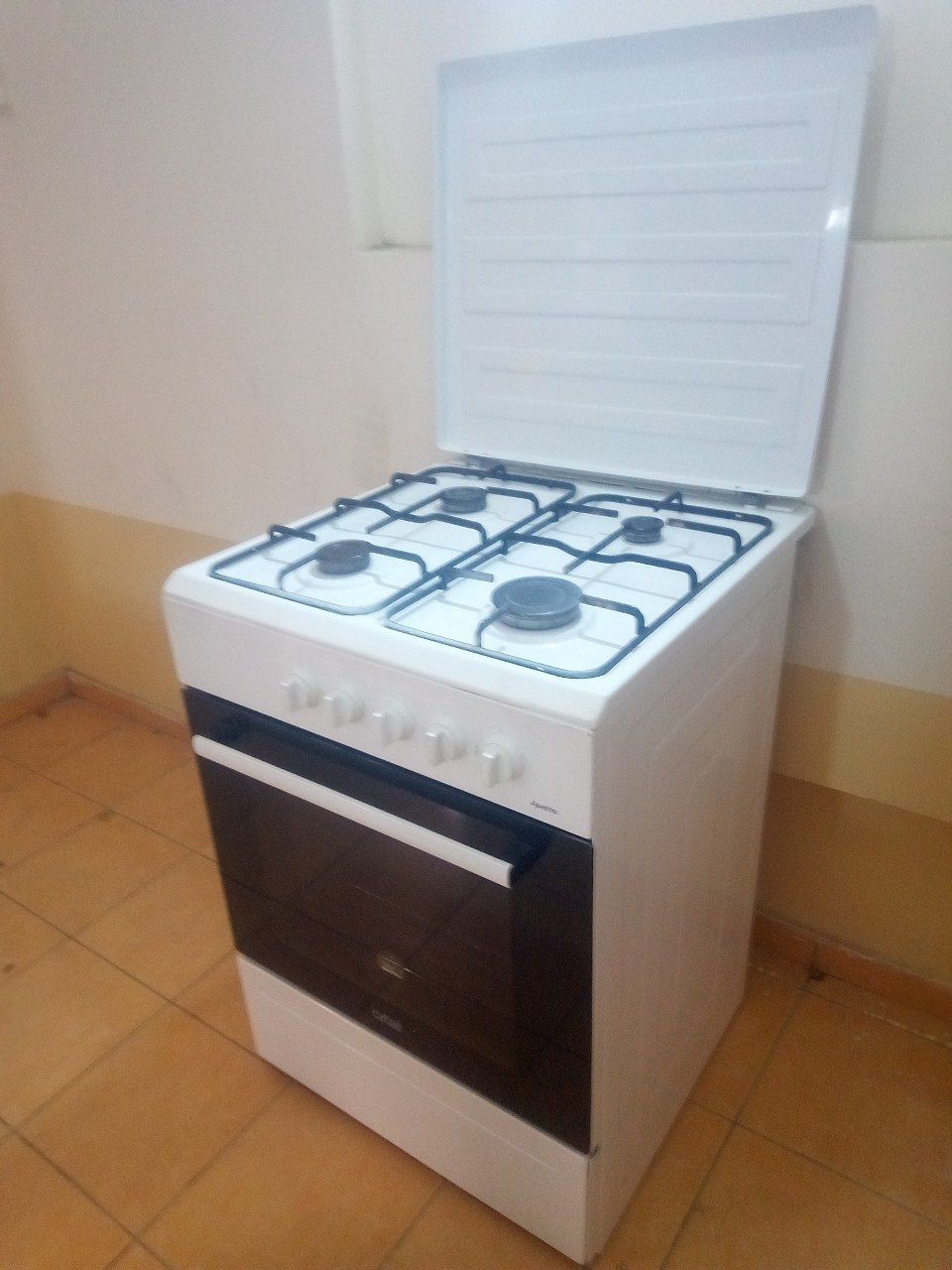 Gaz plita sotiladi holati alo