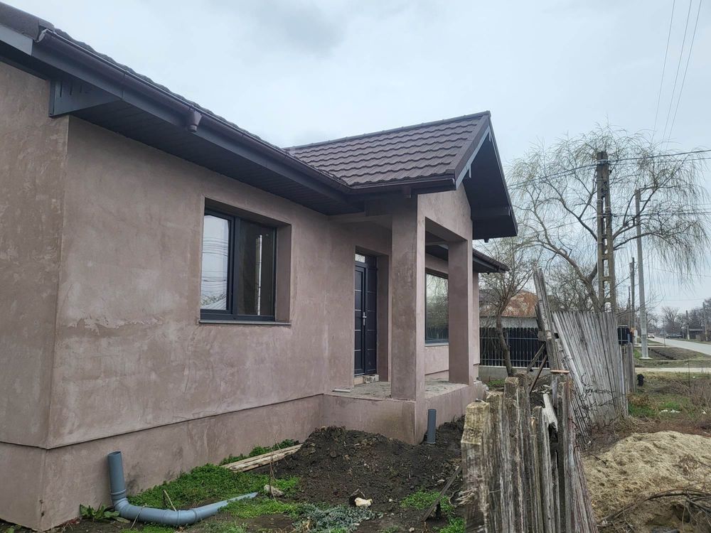 Casa de vanzare comuna Perieti