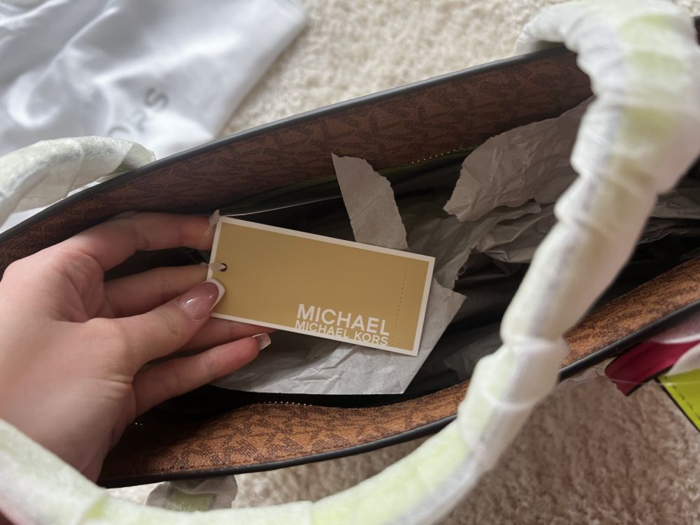 Дамска чанта Michael Kors