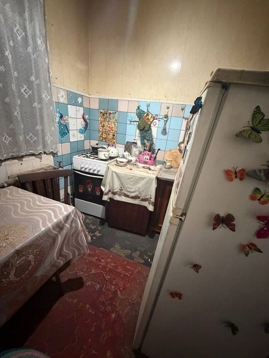 Метро Чиланзар 16 кв. 2комн квартира РАЗДЕЛКА