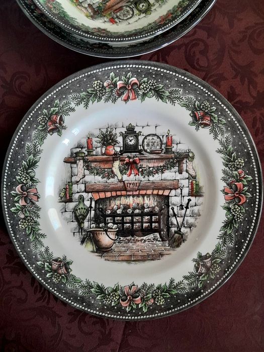Рождественские тарелки Новый Год фарфор Англия