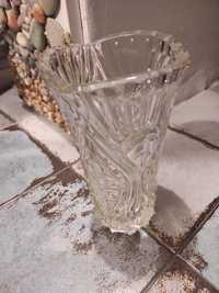 Старинна красива ваза от здраво дебело стъкло, височина 25 см