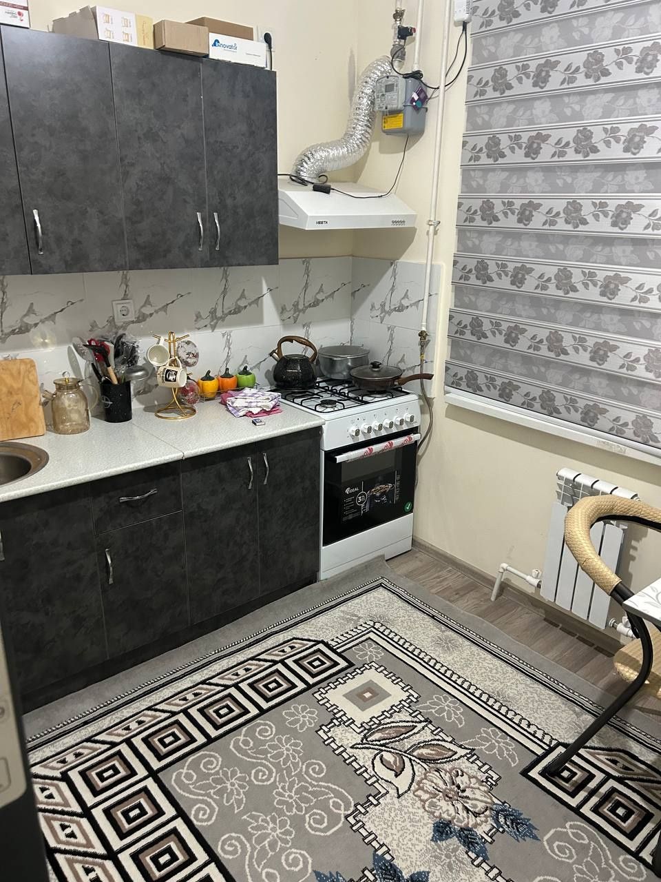 Сдаётся квартира. Трёхкомнатная. 15 этаж. На районе нижней трассы.