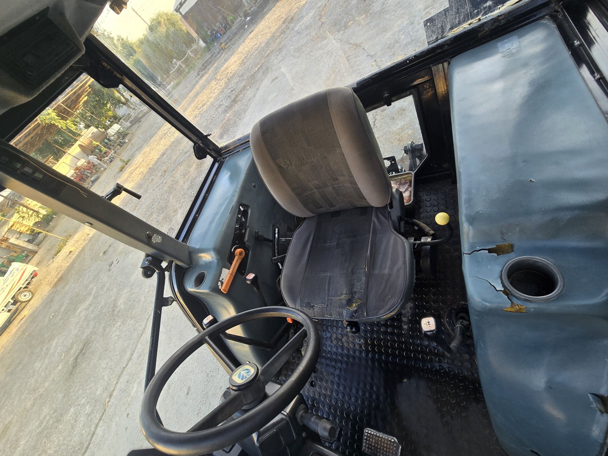 New Holland 100 TL  SOTILADI..