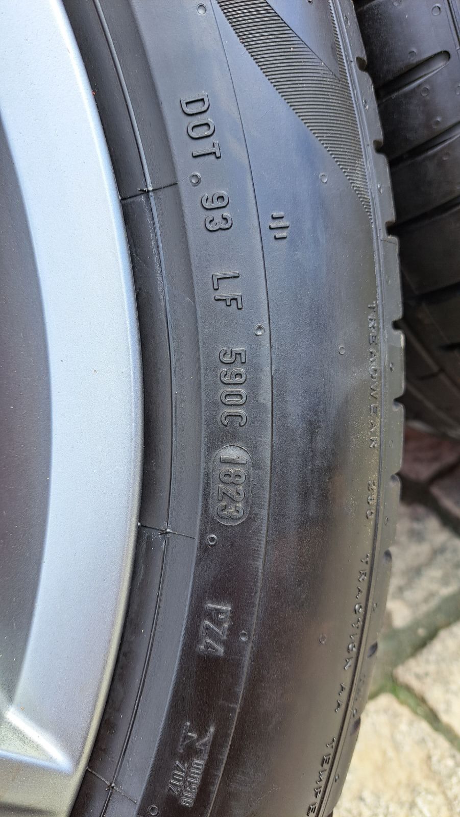 Оригинални джанти Фолксваген 19 цола гуми 235 50 19 Pirelli