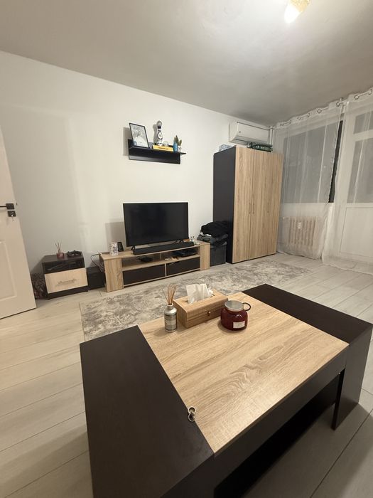 Chirie Garsoniera Brazdă zona Titulescu