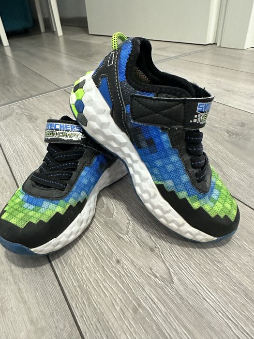 Adidasi skechers marimea 27