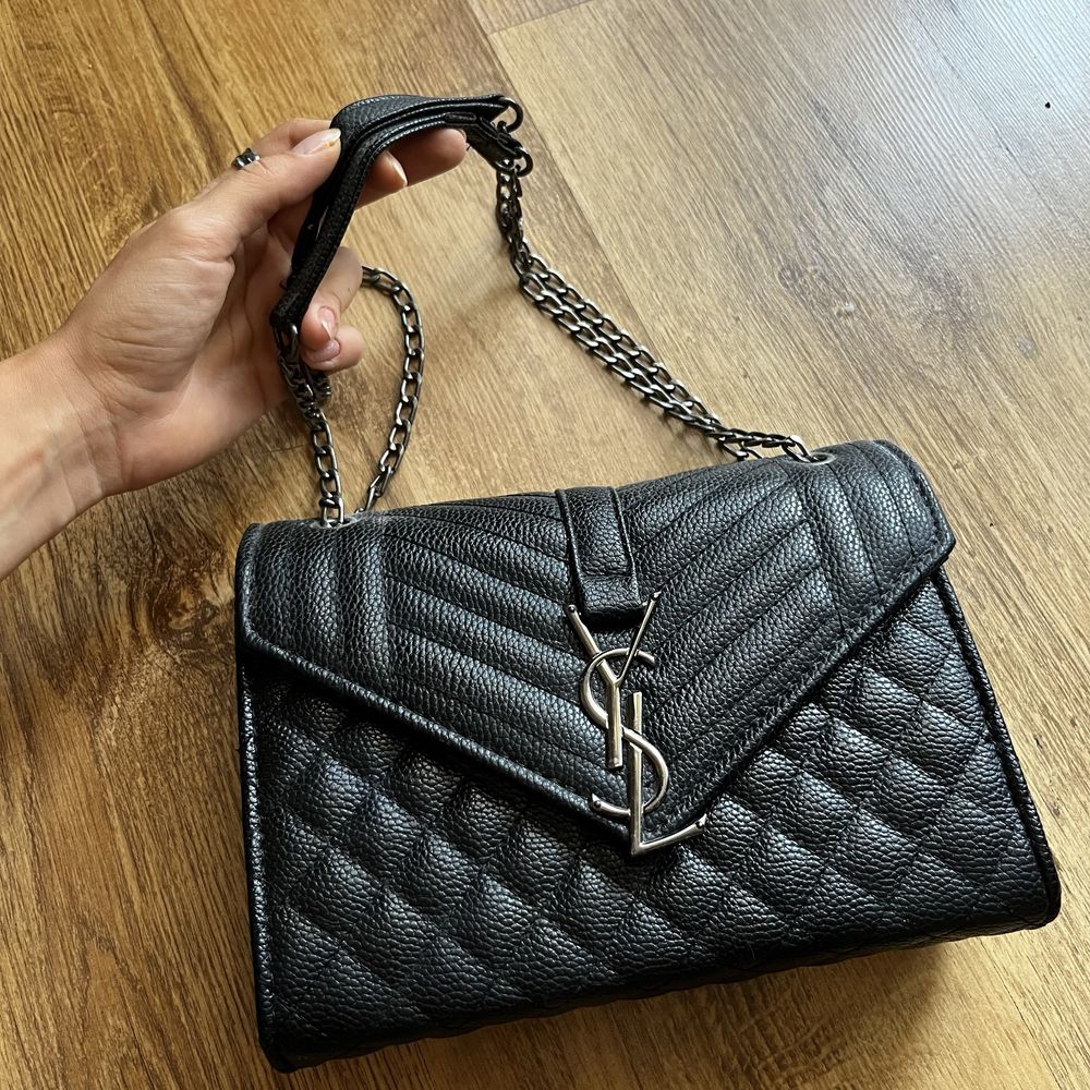 Колекция от дамски чанти Guess, Michael Kors, Calvin Klein и други