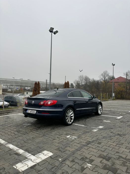 Vand sau schimb passat cc