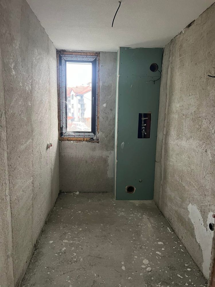 Студио с парко място в жилищна сграда с Акт 16 в Банско