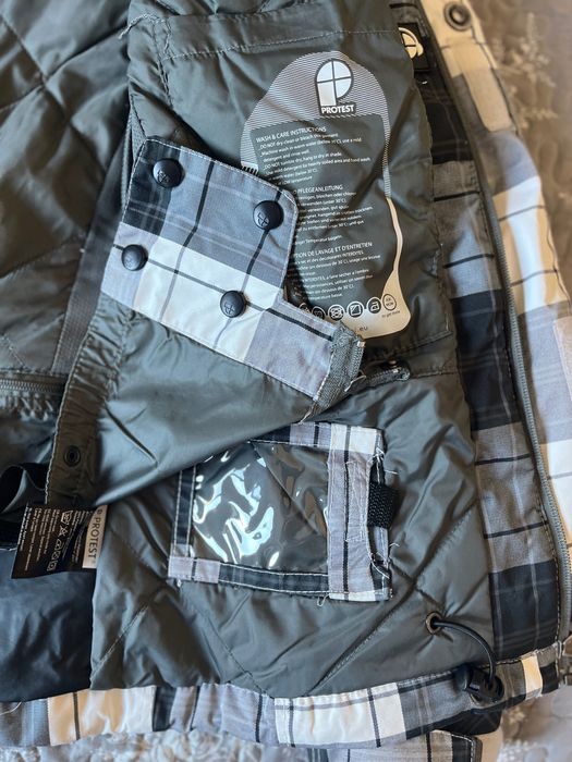 Protest дамско зимно яке , Размер С, ски яке