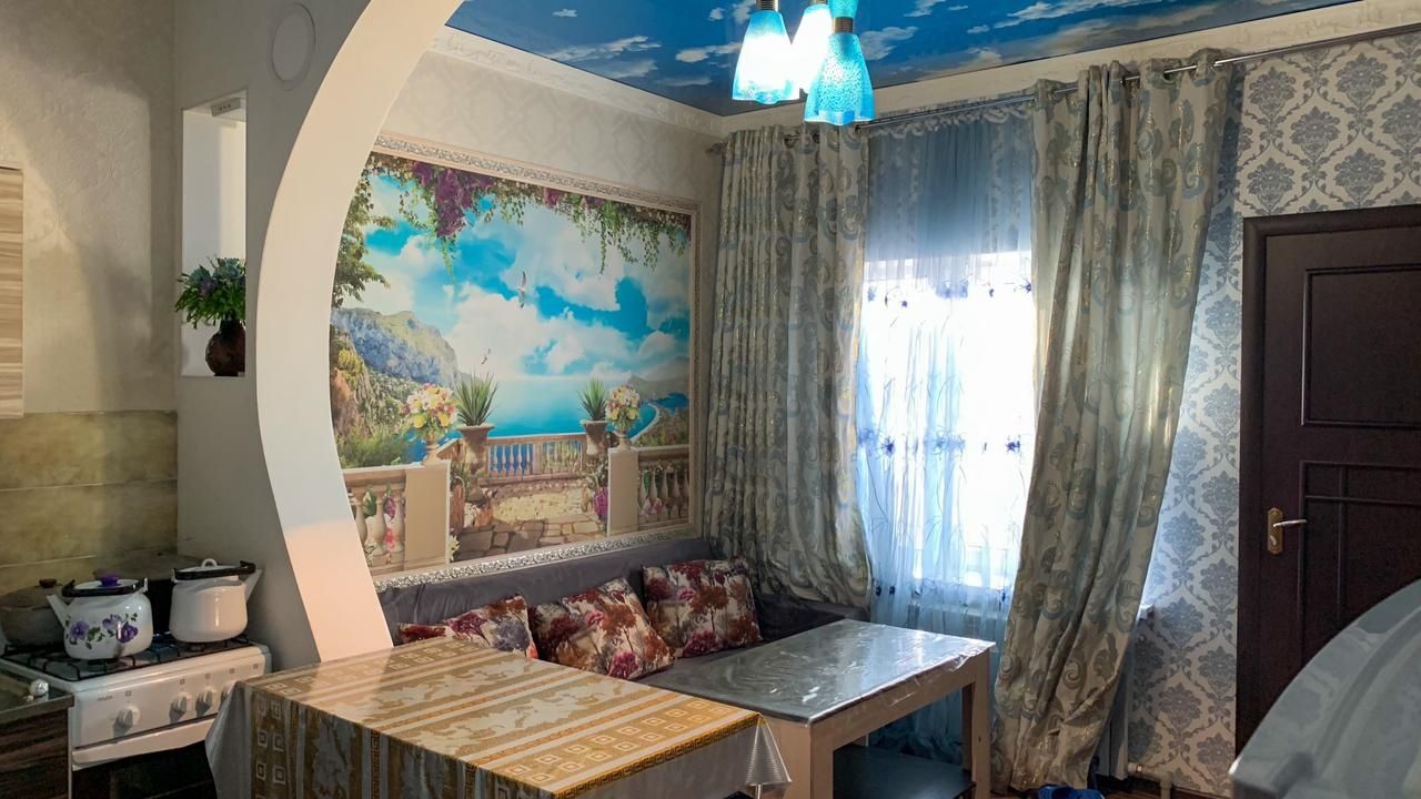 Гостевые дома "Дария"в центре города рн площади посуточно