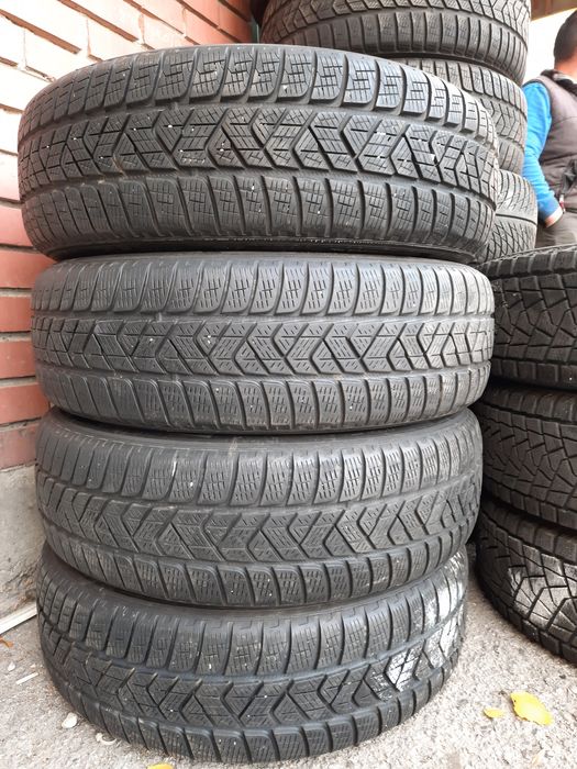 Продавам 4бр.зимни гуми 215/65/17 Pirelli