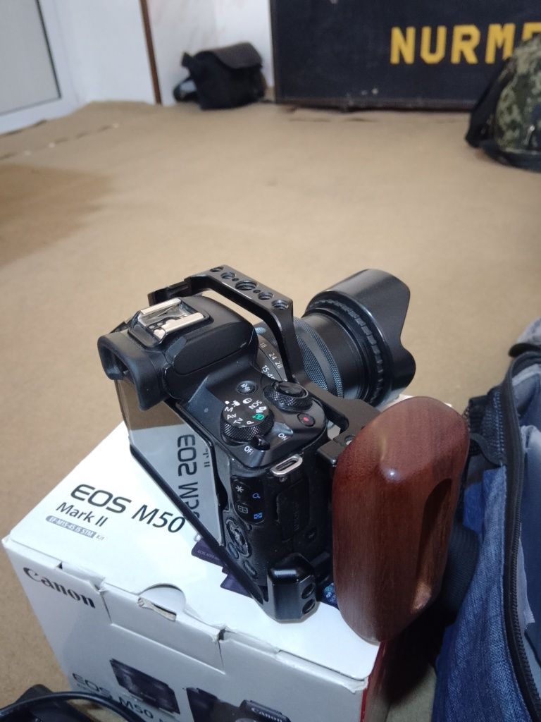 Canon EOS M50 mark2 sotiladi