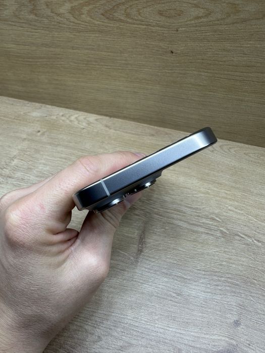 iPhone 16 PRO 256Gb Natural titanium 100% battery life